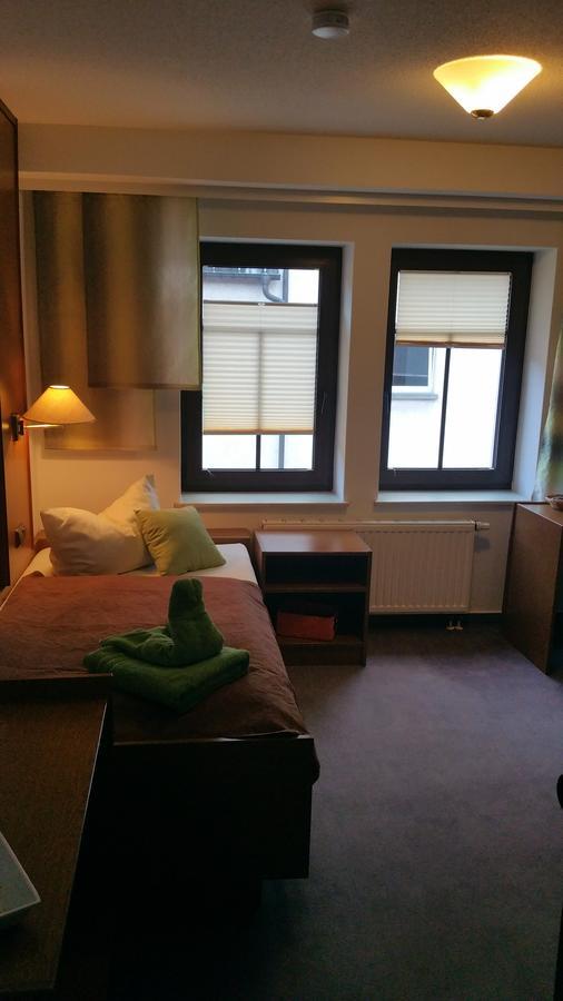 Hotel Am Markt Ehrenfriedersdorf Bagian luar foto