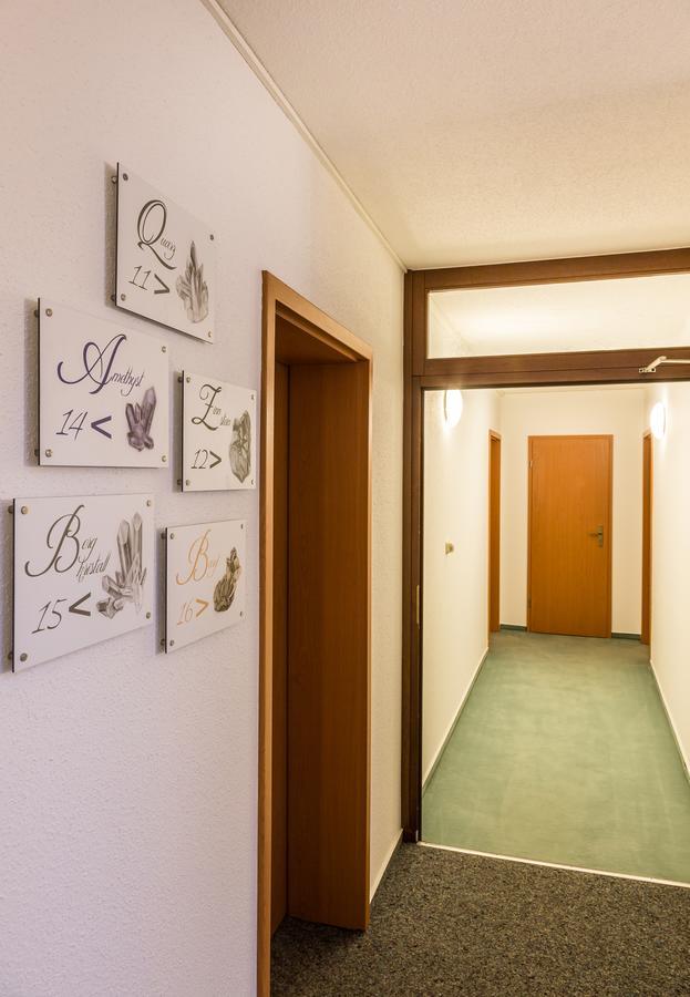 Hotel Am Markt Ehrenfriedersdorf Bagian luar foto